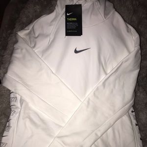 Nike Therma Hoodie